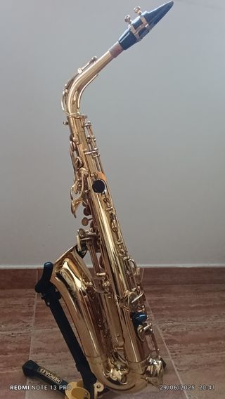 Saxo alto Yamaha YAS-32 dorado
