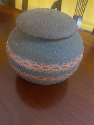 Caja cerámica marrón con tapa