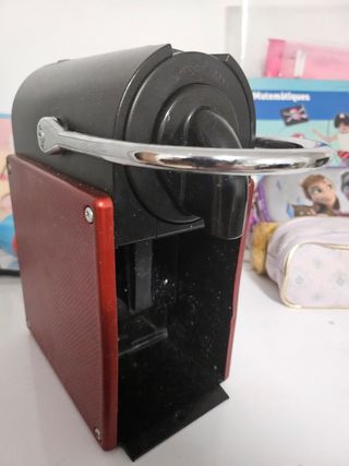 Cafetera Nespresso Pixie Roja