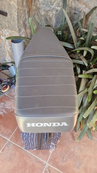 Asiento Honda Scoopy - Gris