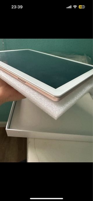 Tablet Android 10" blanca y dorada