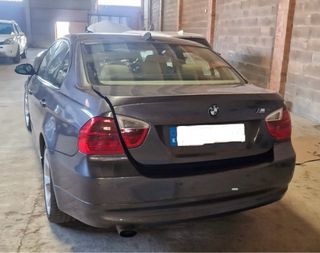 BMW 320d 170.000 coche con papeles o para piezas ￼