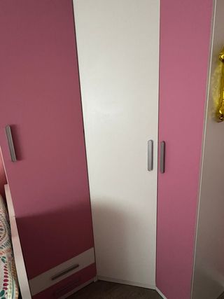 Habitación infantil blanco y rosa