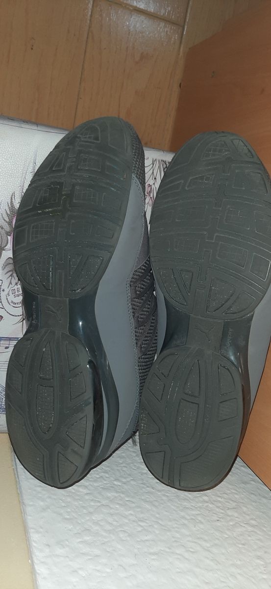 Zapatillas Puma grises hombre