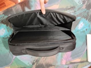 Funda portátil negra