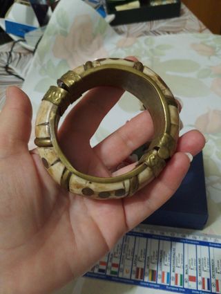Bracciale vintage osso-ottone