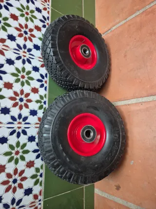 2 Ruedas macizas 8" neumático