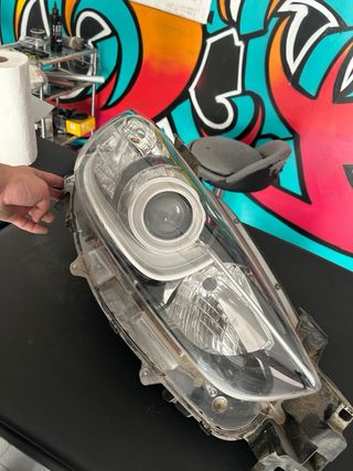 Faro Mazda 3 (09-13) Delantero Derecho