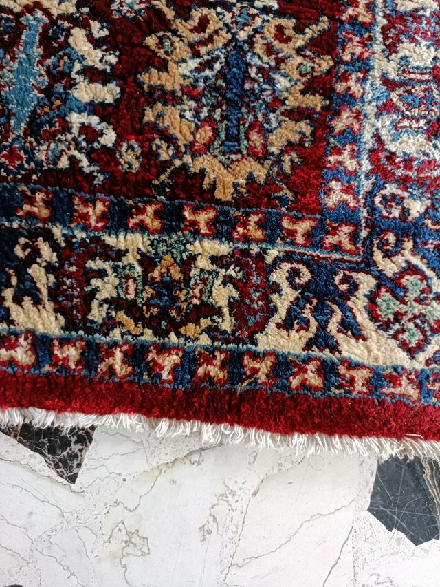 Tappeto rettangolare rosso e blu in lana