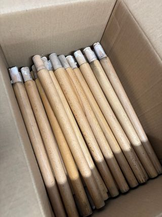 43 Patas silla madera marrón