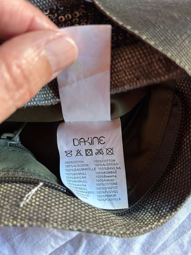 Bolso Dakine verde con lentejuelas