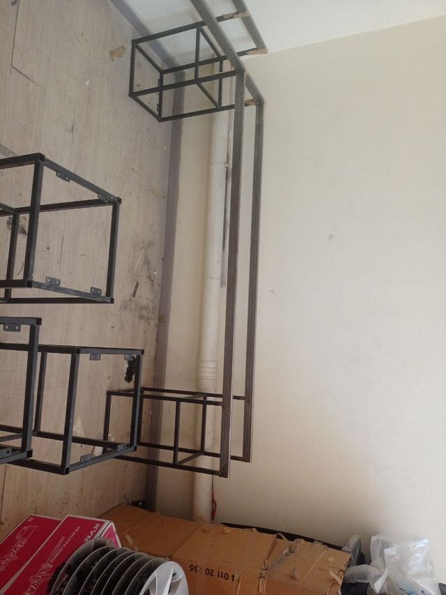 4 caballetes metal resistentes