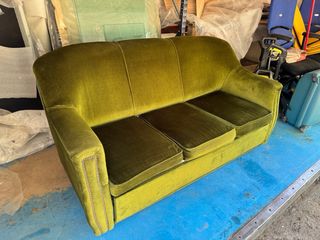 Sofá cama vintage verde oliva