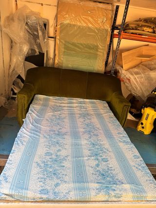 Sofá cama vintage verde oliva