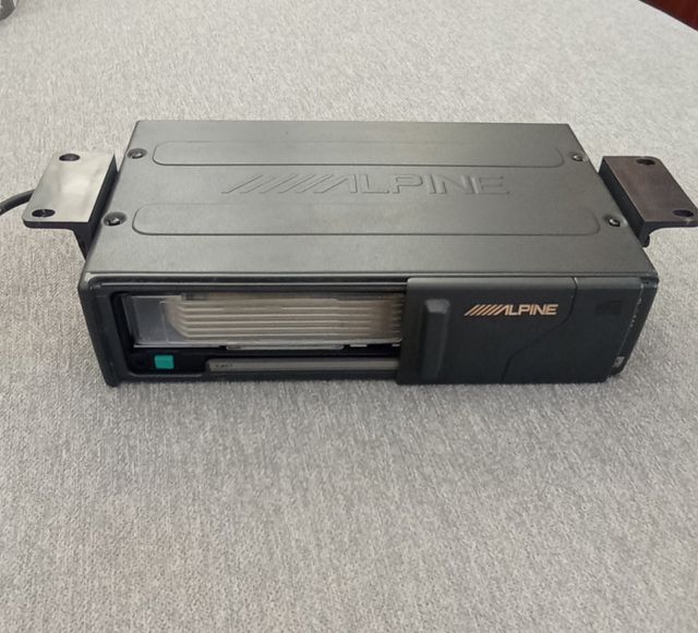 Alpine CHM-S611 Cargador CD 6 Discos