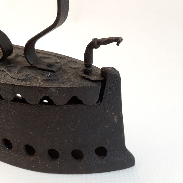 Ferro stiro antico ghisa legno