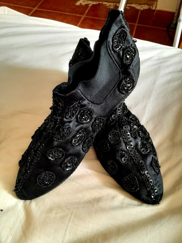 Botines ballerina negros plata