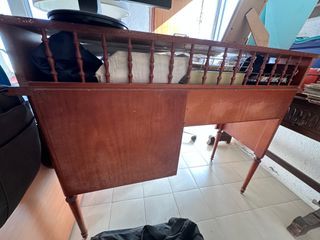 Escritorio madera antiguo