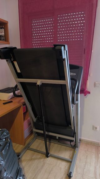 Cinta de Correr WESLO Cadence 26.0 - usada
