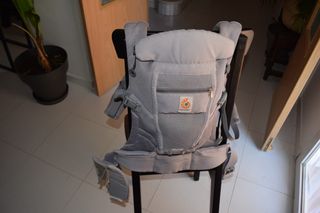 Ergobaby Adapt Portabebés - Gris Claro