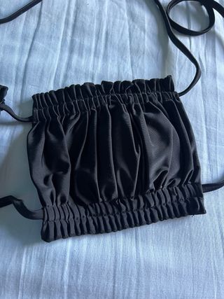 Top bikini Shein negro