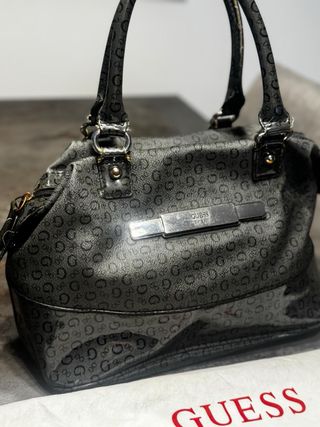 Bolso Guess negro - elegante