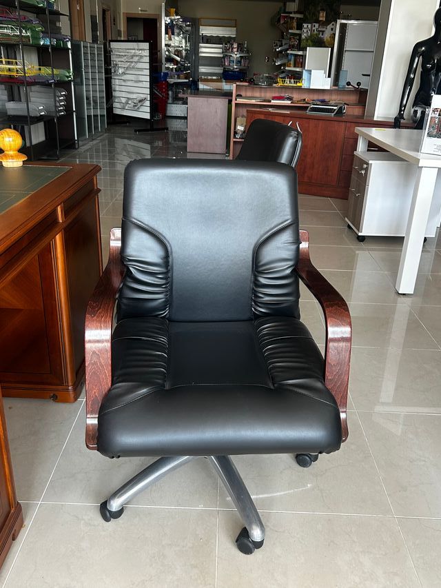 Sillas confidente elegantes. 2 uds