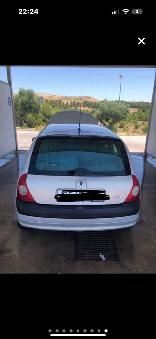 Renault Clio 2004