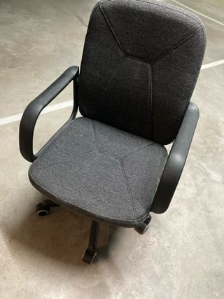 Silla escritorio gris - oficina