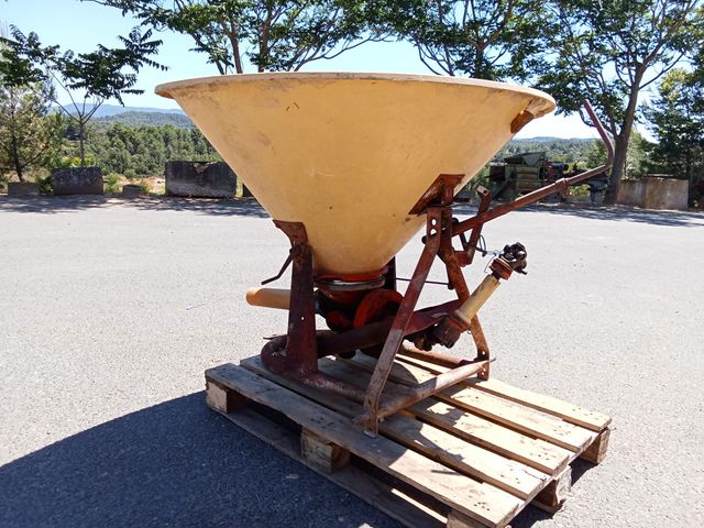 Abonadora Vicon usada