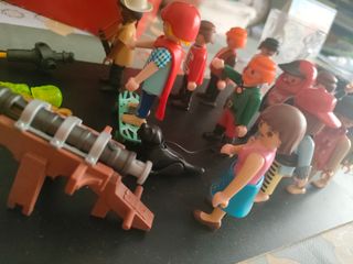 Figuras y accesorios castillo SE ADMITEN OFERTAS.