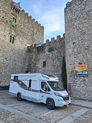 Alquiler Camper Van y Autocaravanas