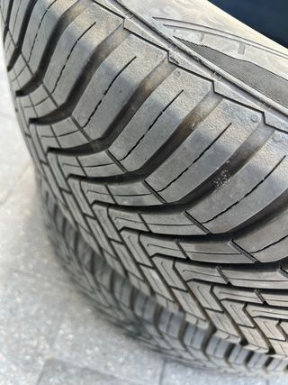 225/60/18 Neumáticos - 2 uds continental