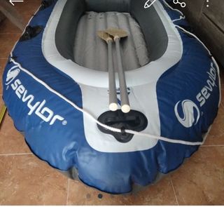 Barca hinchable Sevylor + 2 remos