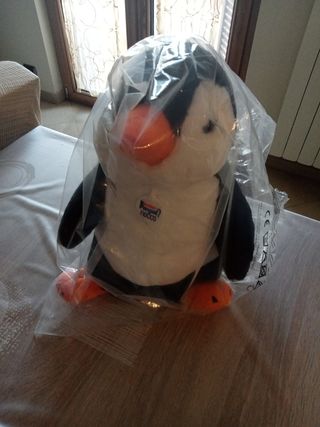 Pinguino Kinder peluche