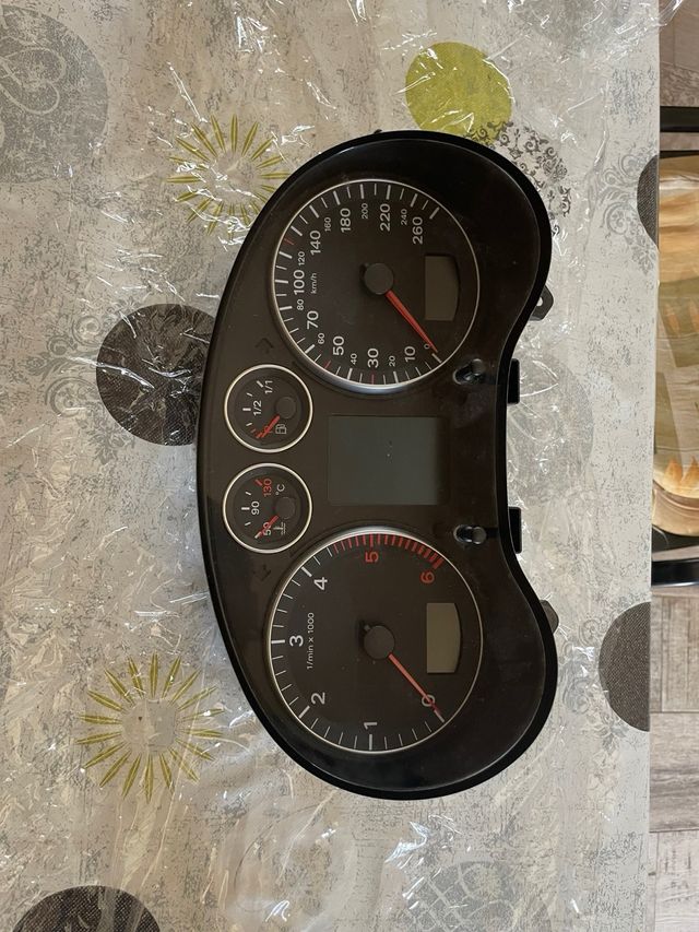 Cuadro instrumentos Audi A3 2.0 tdi 8p 2007 bkd
