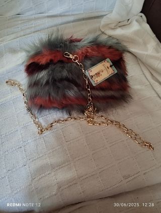 Bolso pelo gris, naranja, morado y gris