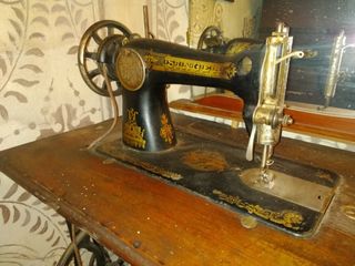 Macchina da cucire Singer vintage