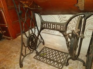 Macchina da cucire Singer vintage