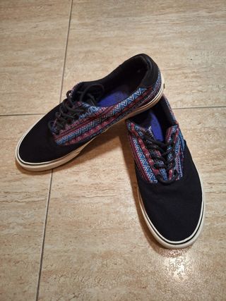 Zapatillas tipo vans étnicas negras