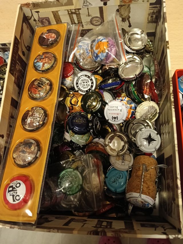 Chapas de cava variadas