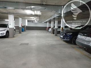 Garaje en venta en Linares