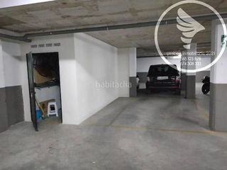 Garaje en venta en Linares