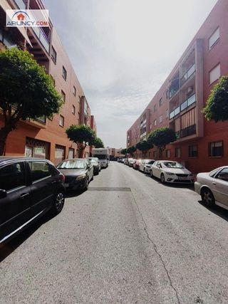 Local comercial en venta en Arco Norte - Avda. España en Dos Hermanas