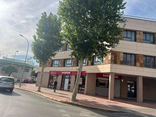 Oficina en venta en Arco Norte - Avda. España en Dos Hermanas