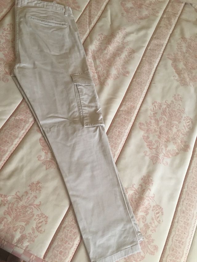 Pantalón Cargo Zara Beige, 