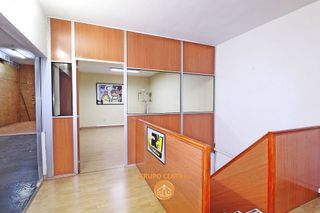 Local comercial en alquiler en Palos de Moguer en Madrid