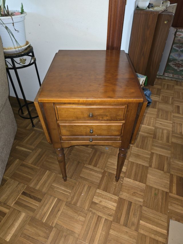 Mesa auxiliar madera maciza