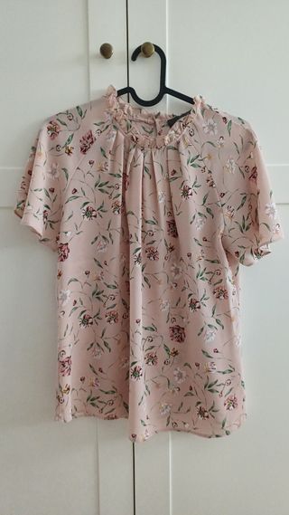 Blusa Primark floral rosa