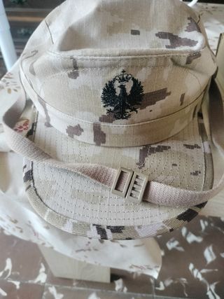 Gorra militar FECES camuflaje